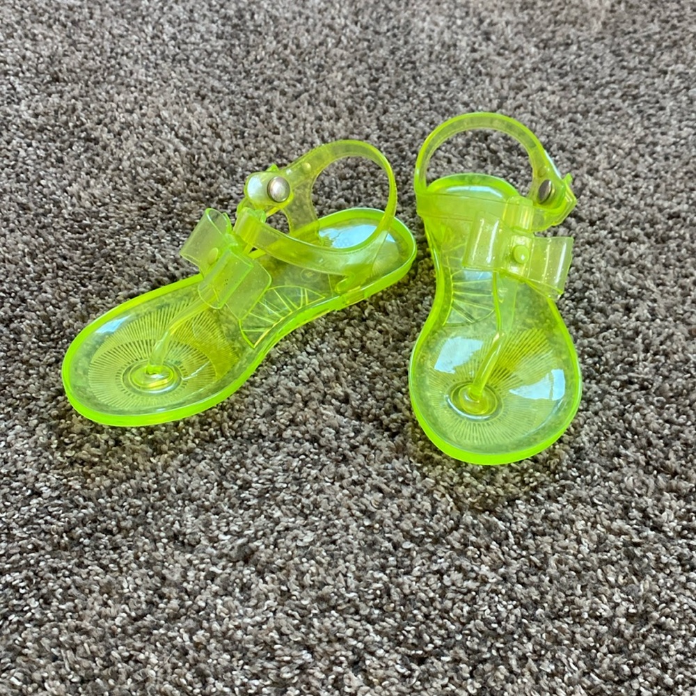 Girls OshKosh jelly sandals
